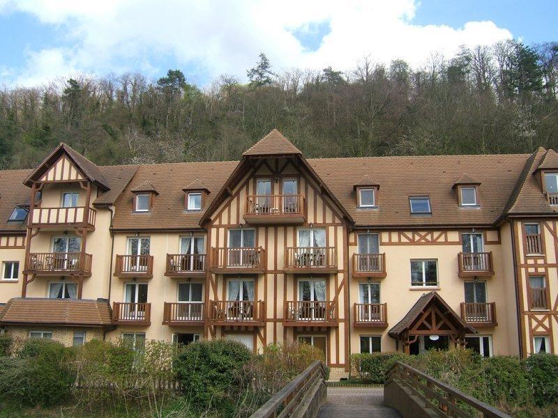 Karma Manoir Des Deux Amants Aparthotel Connelles Exterior photo