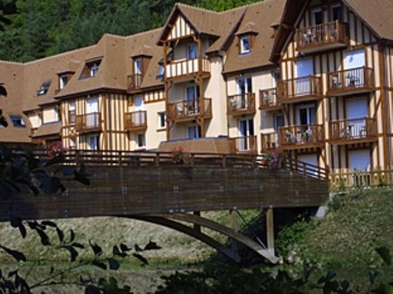 Karma Manoir Des Deux Amants Aparthotel Connelles Exterior photo