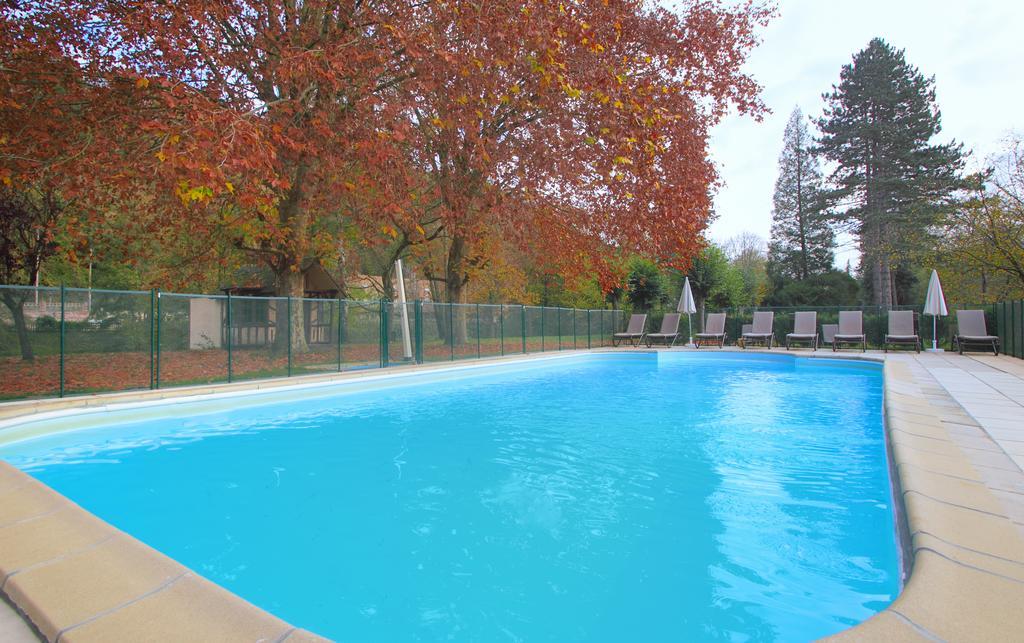 Karma Manoir Des Deux Amants Aparthotel Connelles Exterior photo