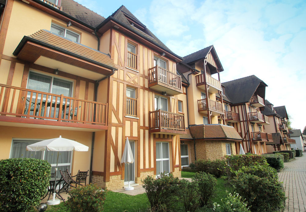 Karma Manoir Des Deux Amants Aparthotel Connelles Exterior photo